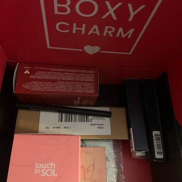 Two boxy charm make up boxes. - Picture 4 of 4